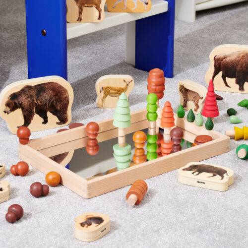Houten speelbak met spiegel van TickiT en ander speelgoed